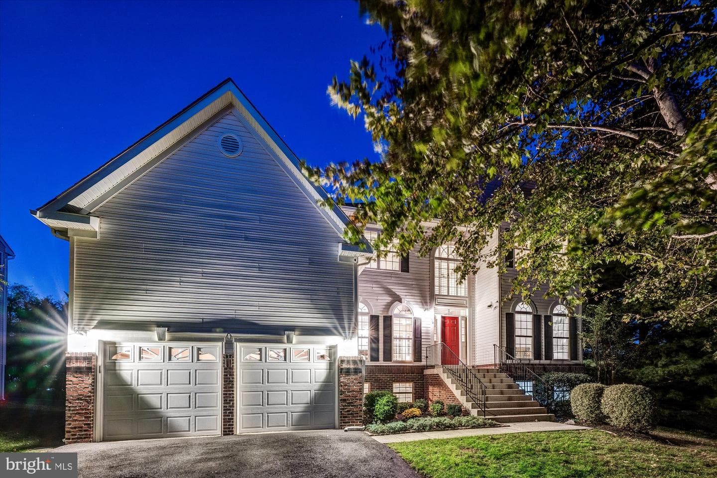 724 Godfrey Court SE photo 2
