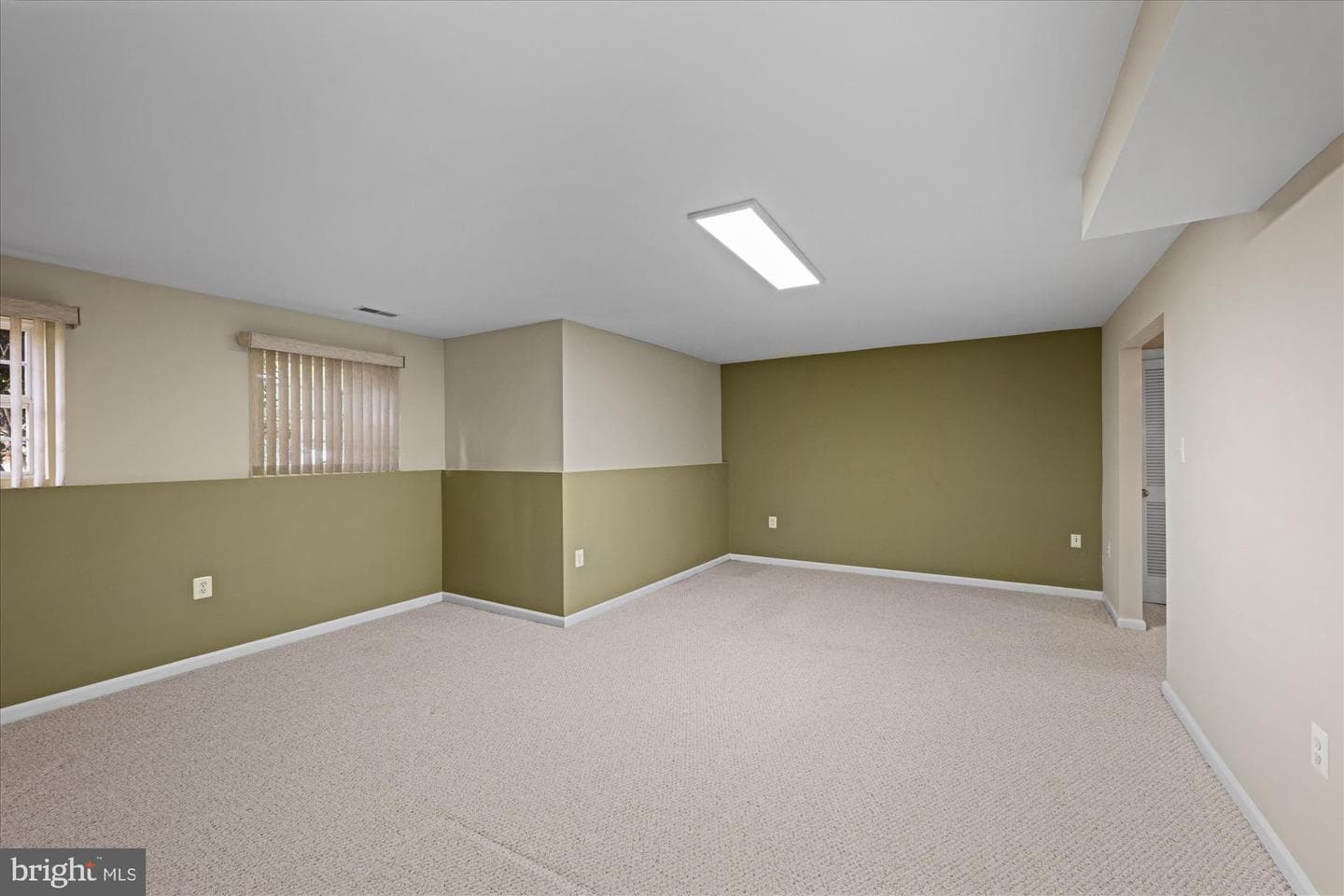 724 Godfrey Court SE photo 33