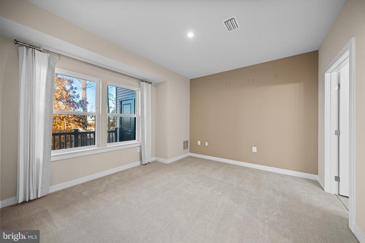 46320 Mount Milstead Terrace #100 photo 11