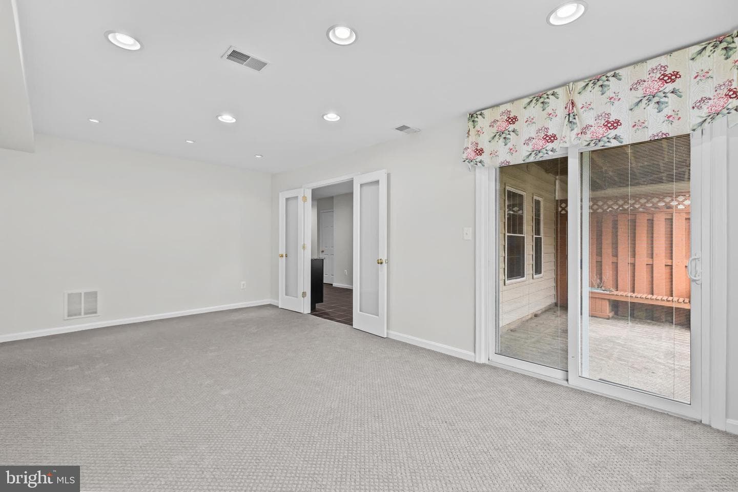 20366 Clover Field Terrace photo 59