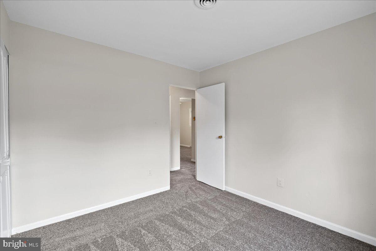 314 E Staunton Avenue E photo 17