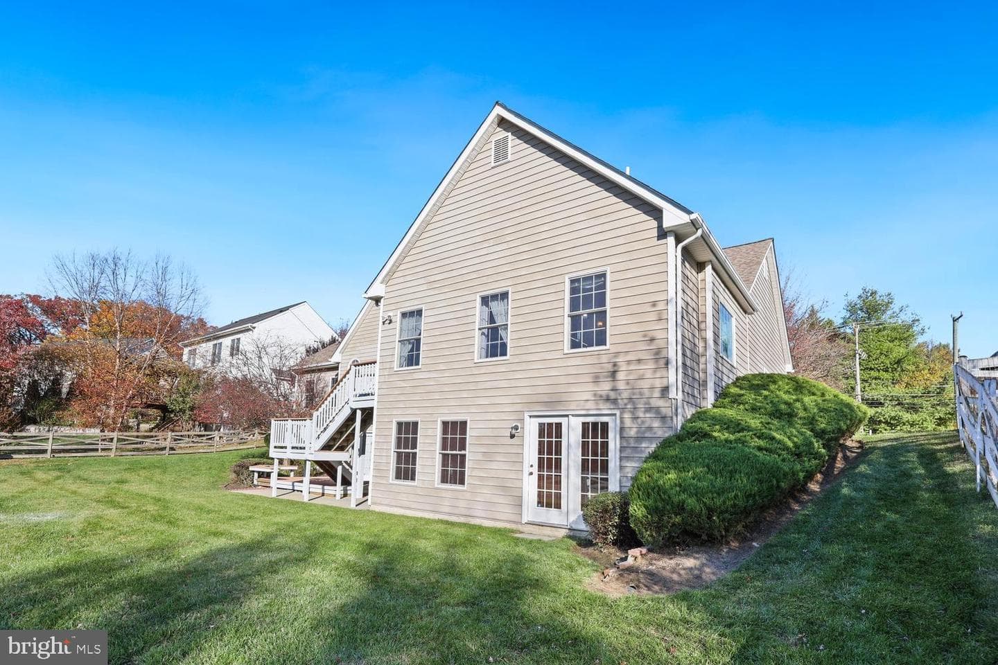 609 S Maple Avenue photo 40