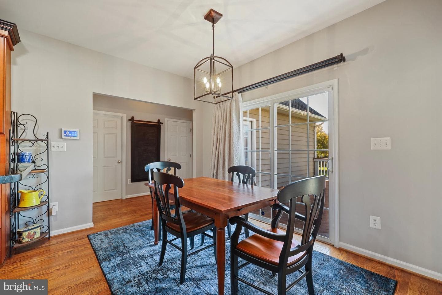 609 S Maple Avenue photo 9