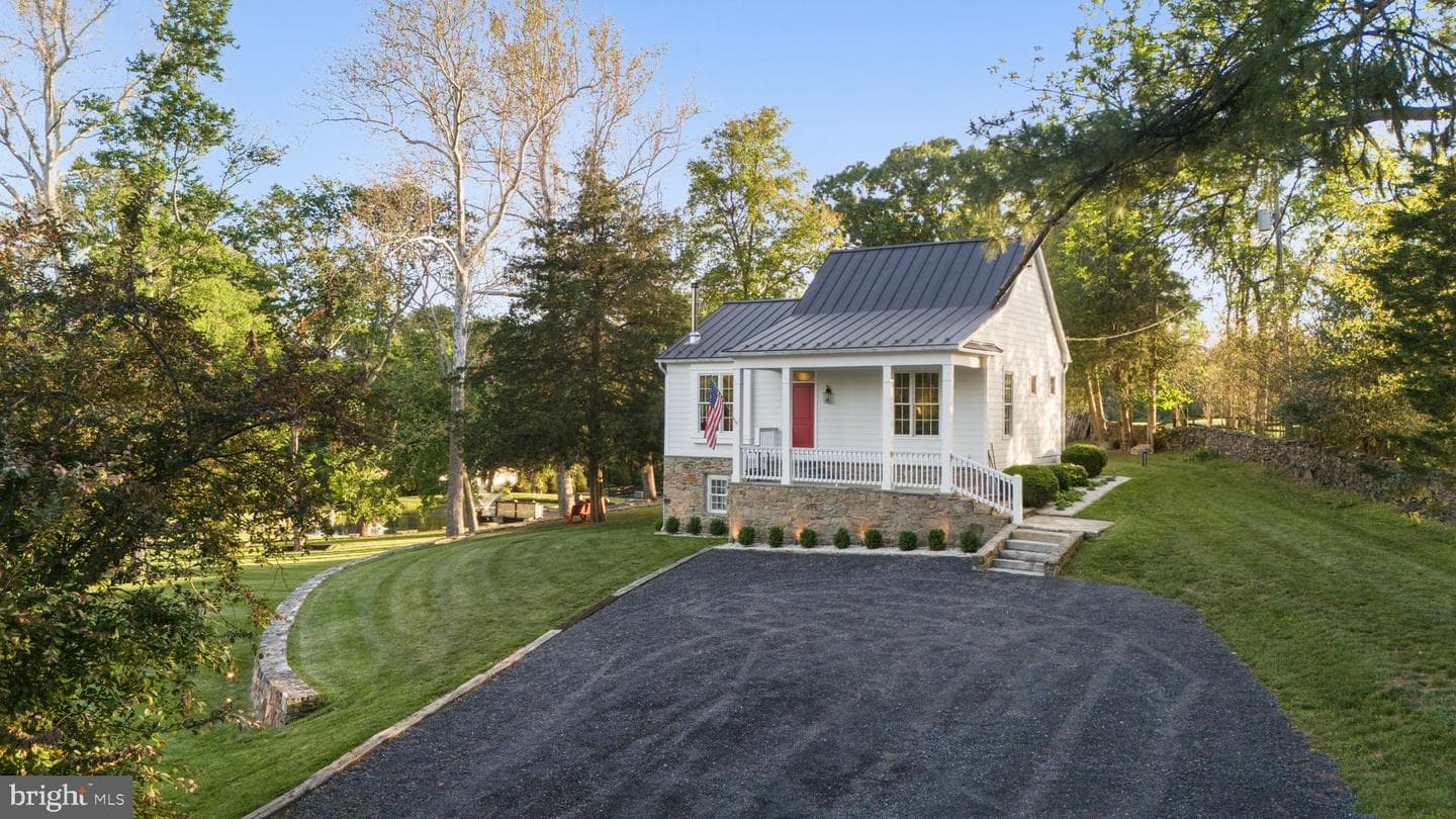 23375 Potts Mill Road, Middleburg