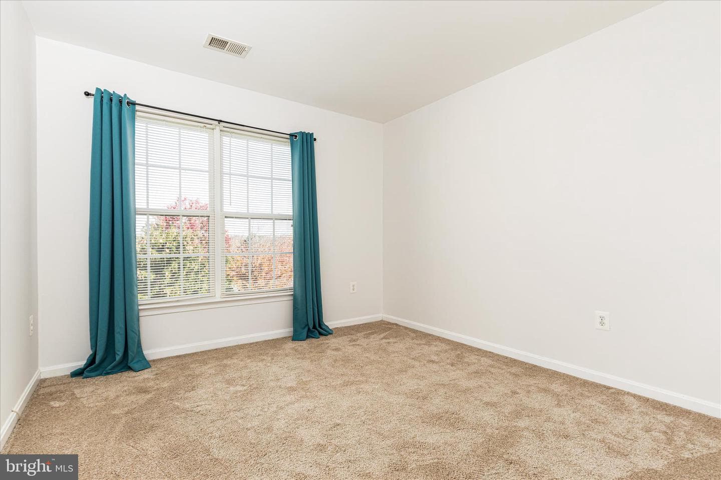 17148 Magic Mountain Drive photo 34