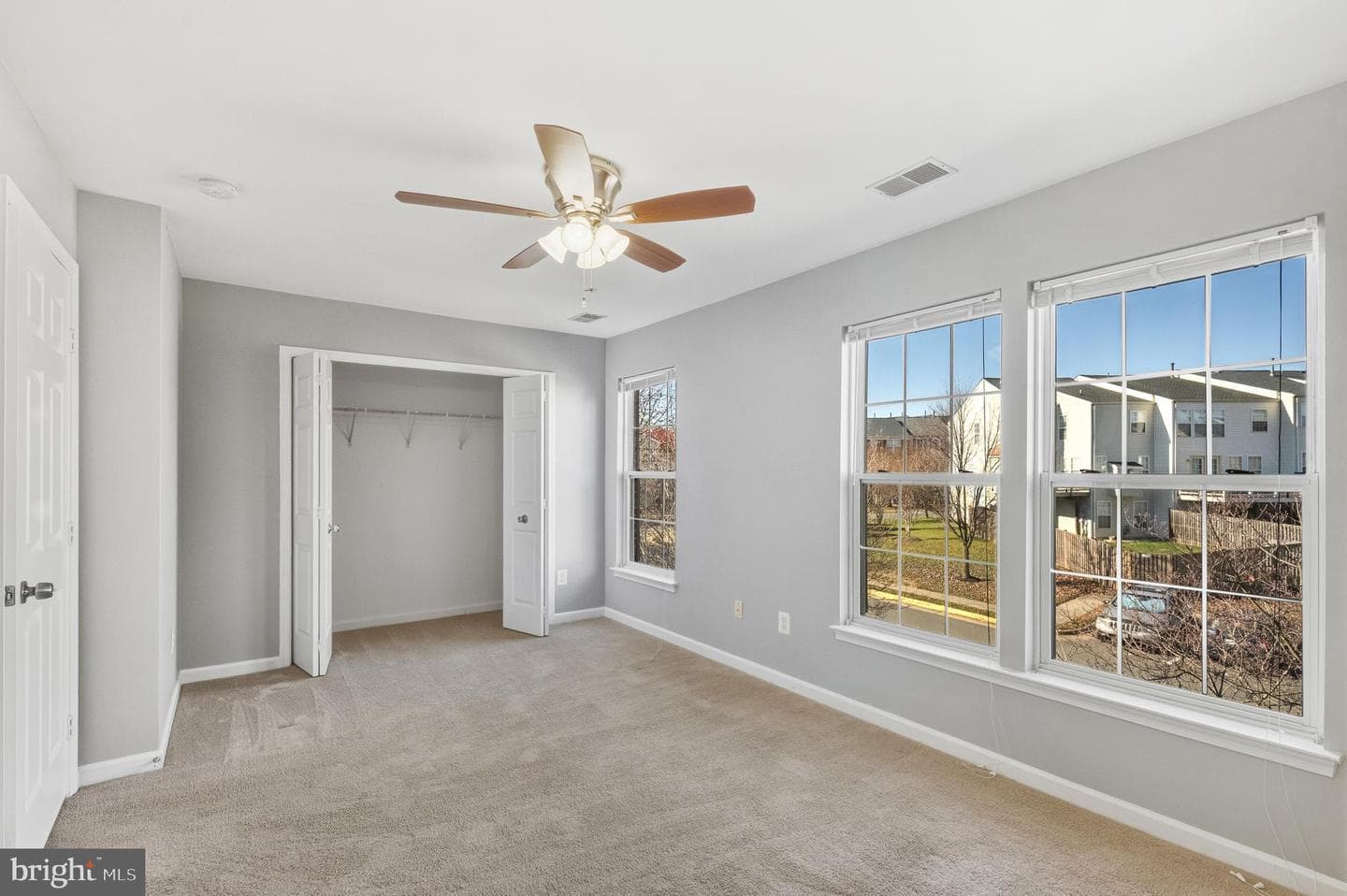 134 Shirley Square SE photo 28