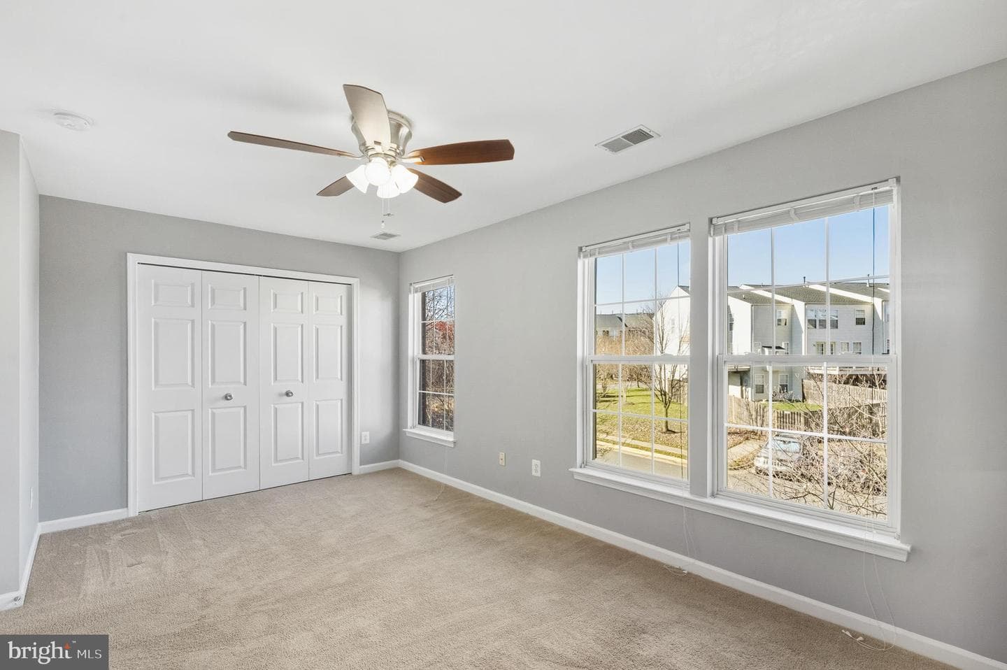 134 Shirley Square SE photo 29