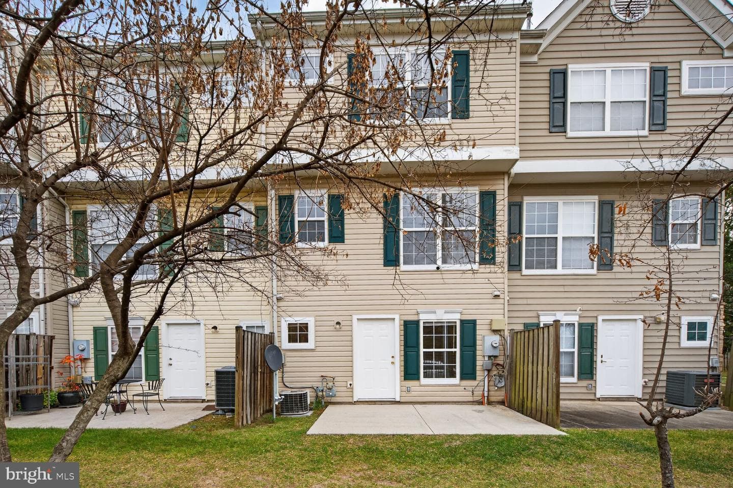 22976 Fontwell Square photo 14