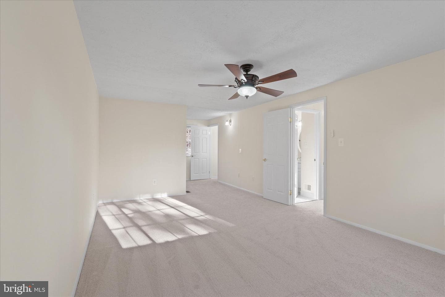 105 Deerwood Court photo 21