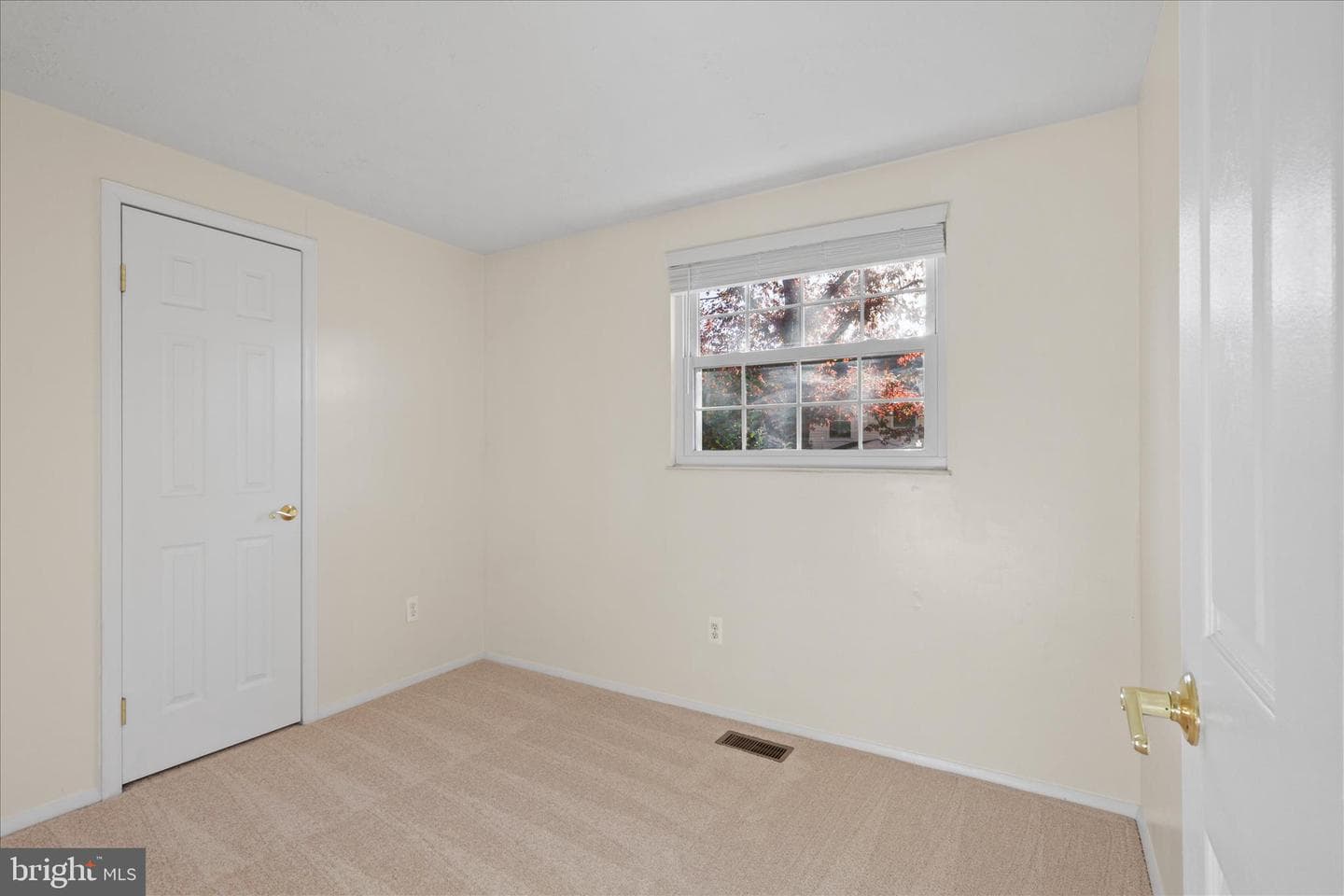 105 Deerwood Court photo 24