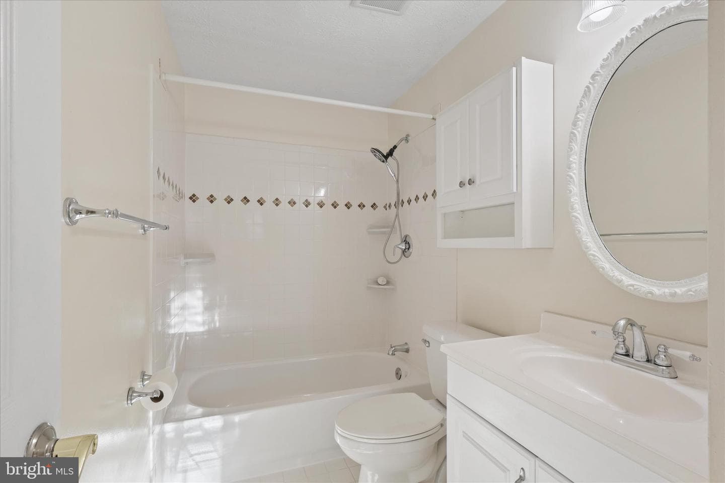 105 Deerwood Court photo 27