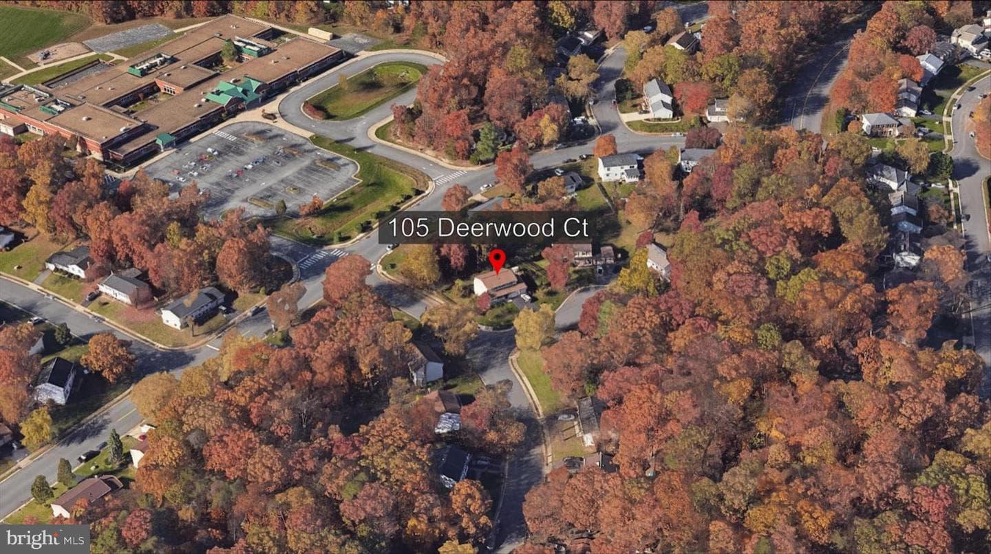 105 Deerwood Court photo 3