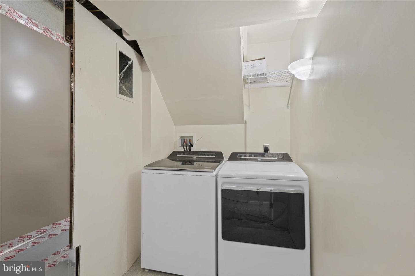 105 Deerwood Court photo 31