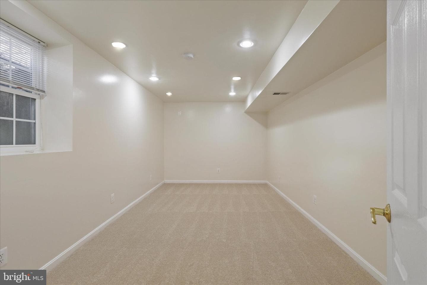 105 Deerwood Court photo 32