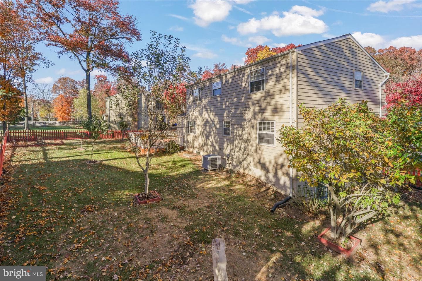 105 Deerwood Court photo 37