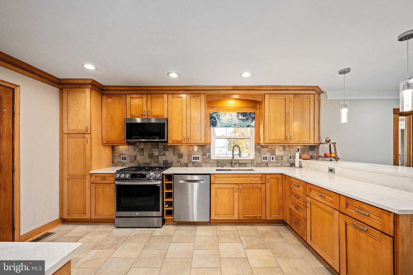 224 Prince Street NE photo 26