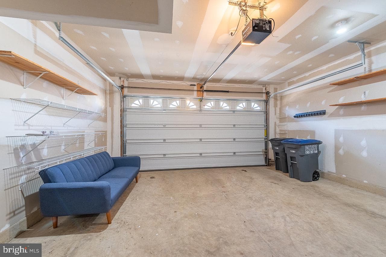 20657 Maitland Terrace photo 33