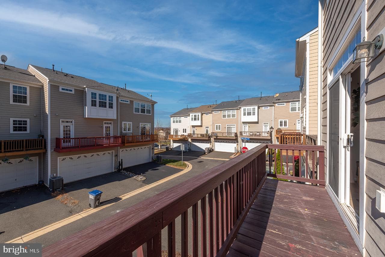 20657 Maitland Terrace photo 34