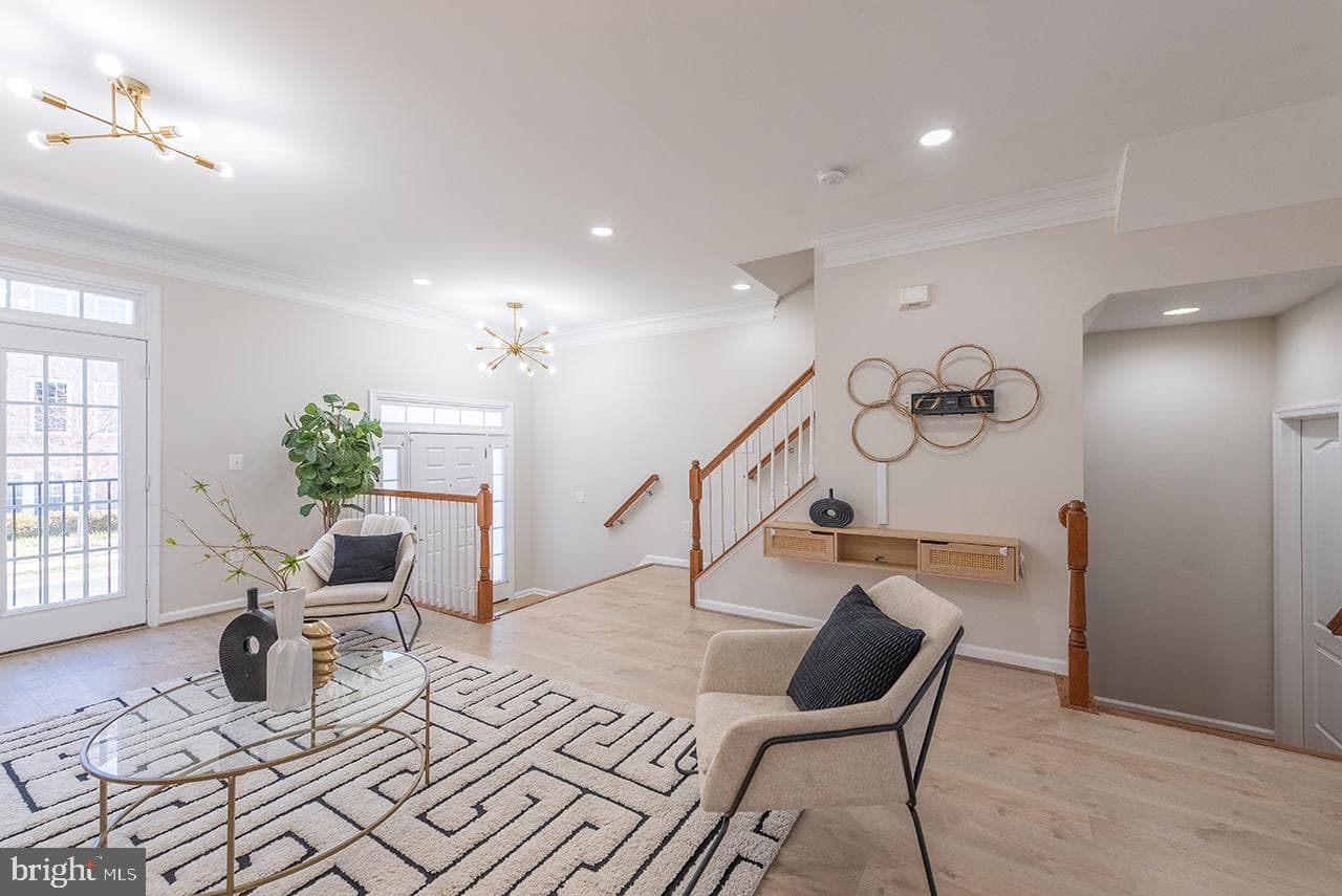 20657 Maitland Terrace photo 5