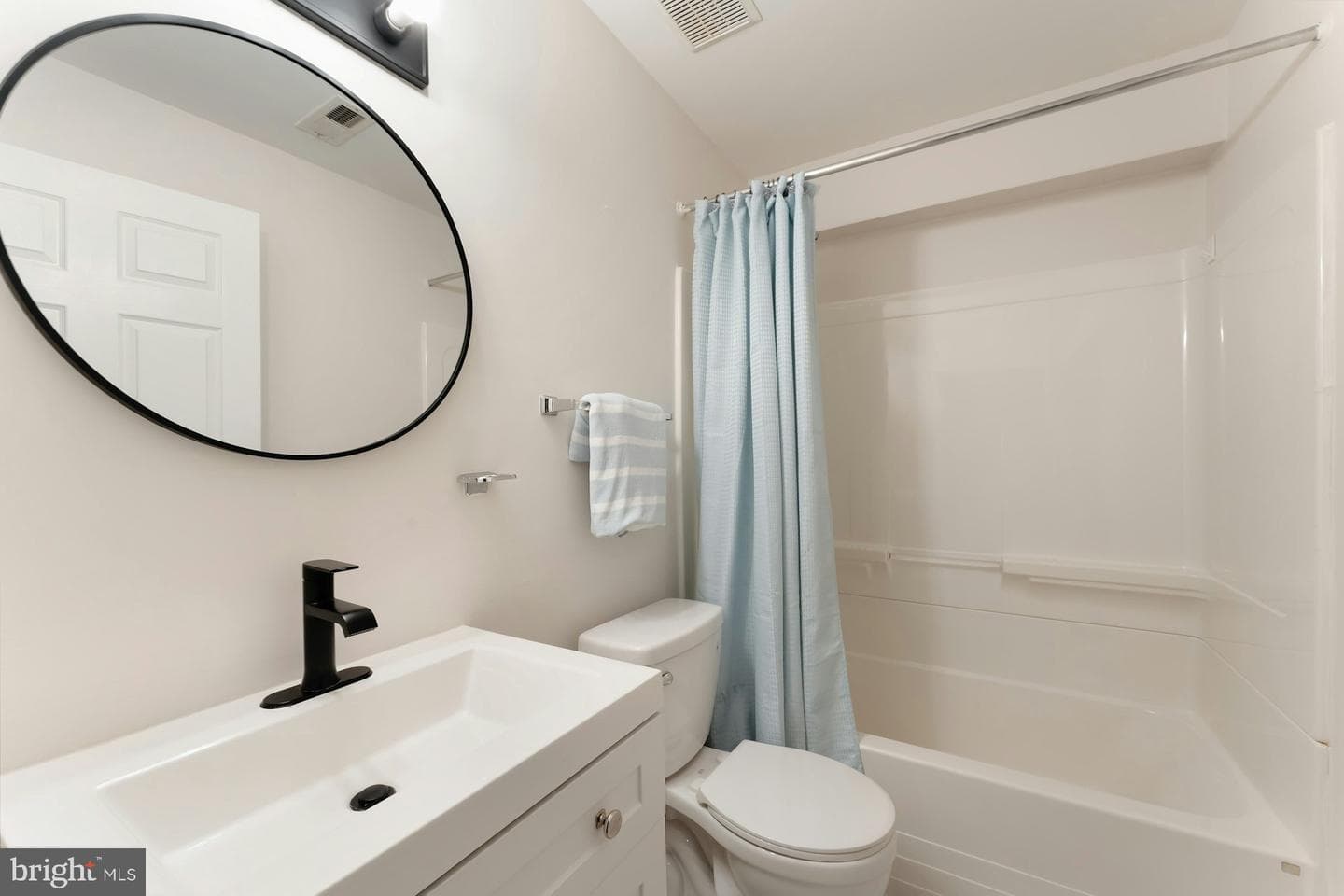 21581 Kouros Court photo 28
