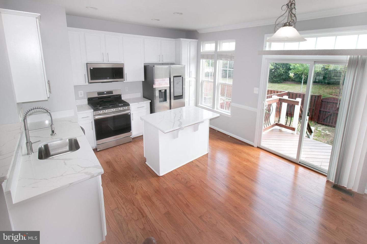 41753 Cynthia Terrace photo 3
