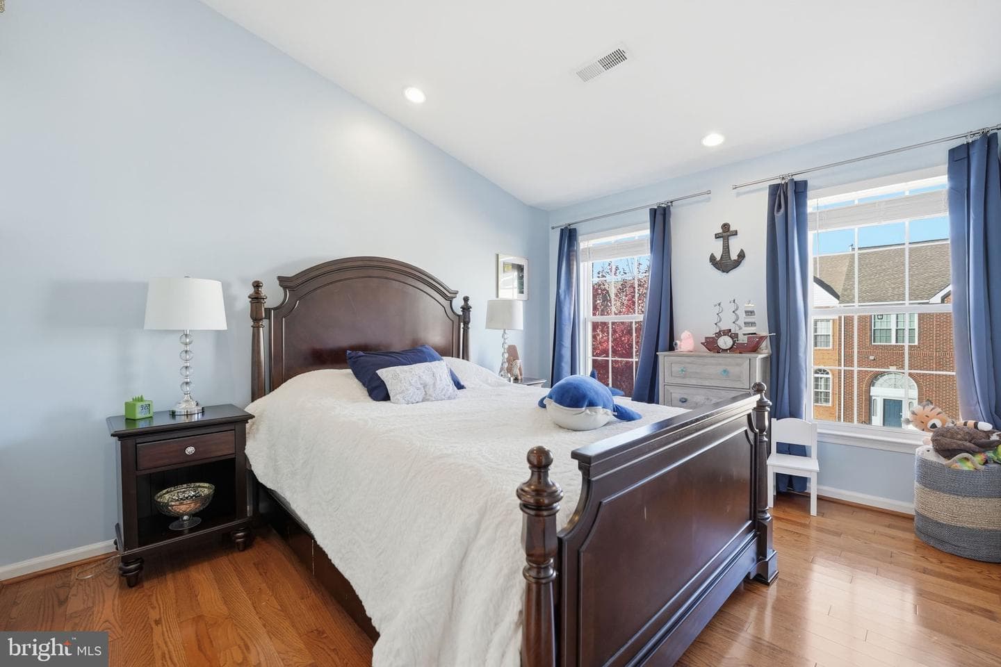 21480 Trowbridge Square photo 22