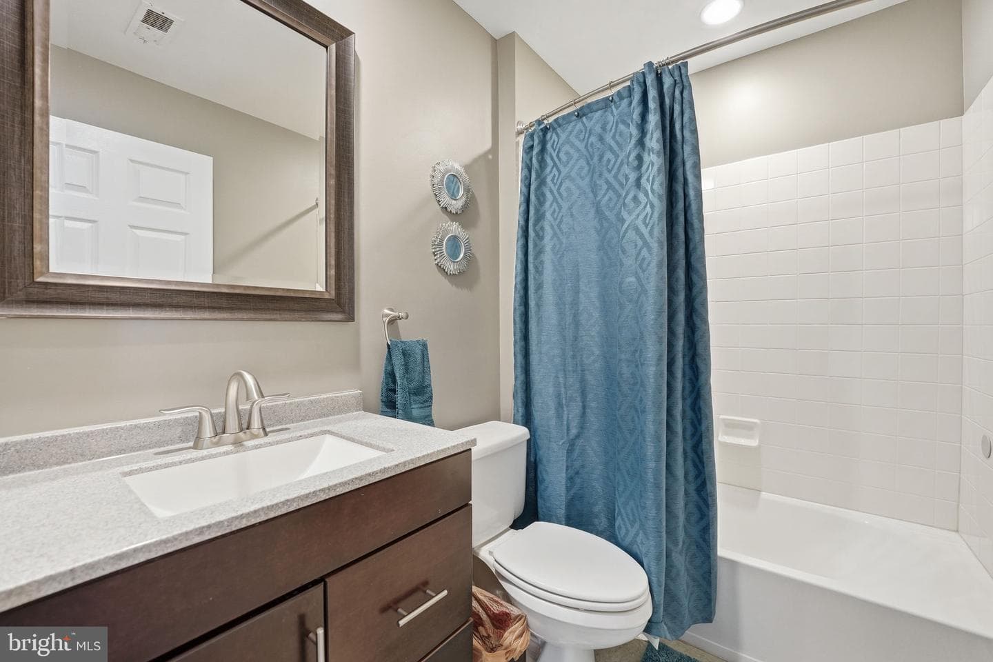 21480 Trowbridge Square photo 24