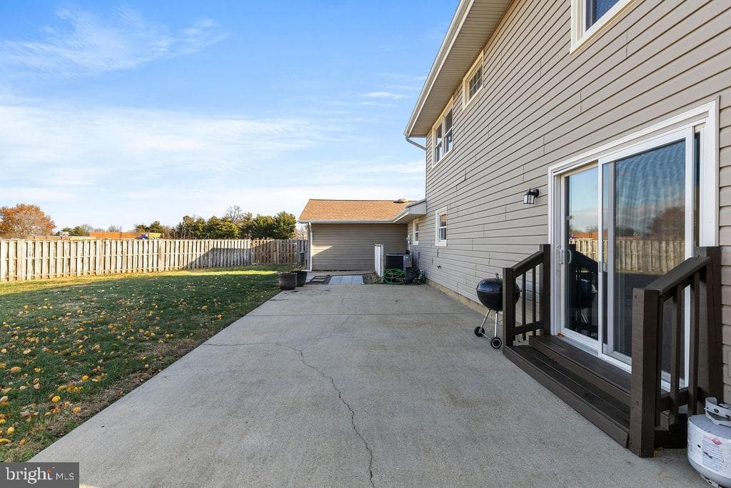 503 S Maple Court photo 33