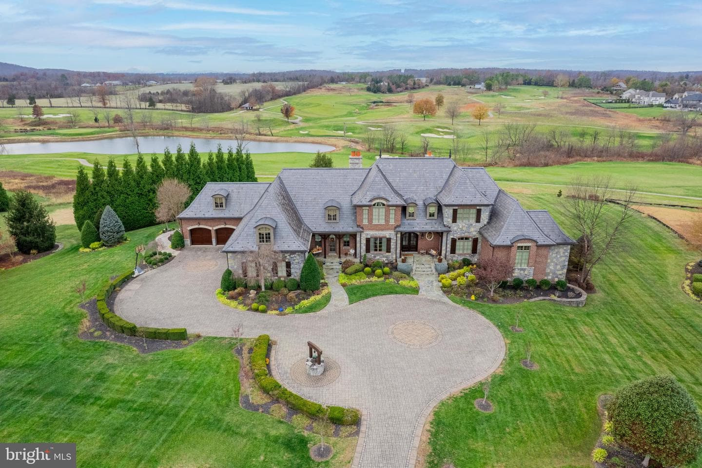 22665 Creighton Farms Drive, Leesburg