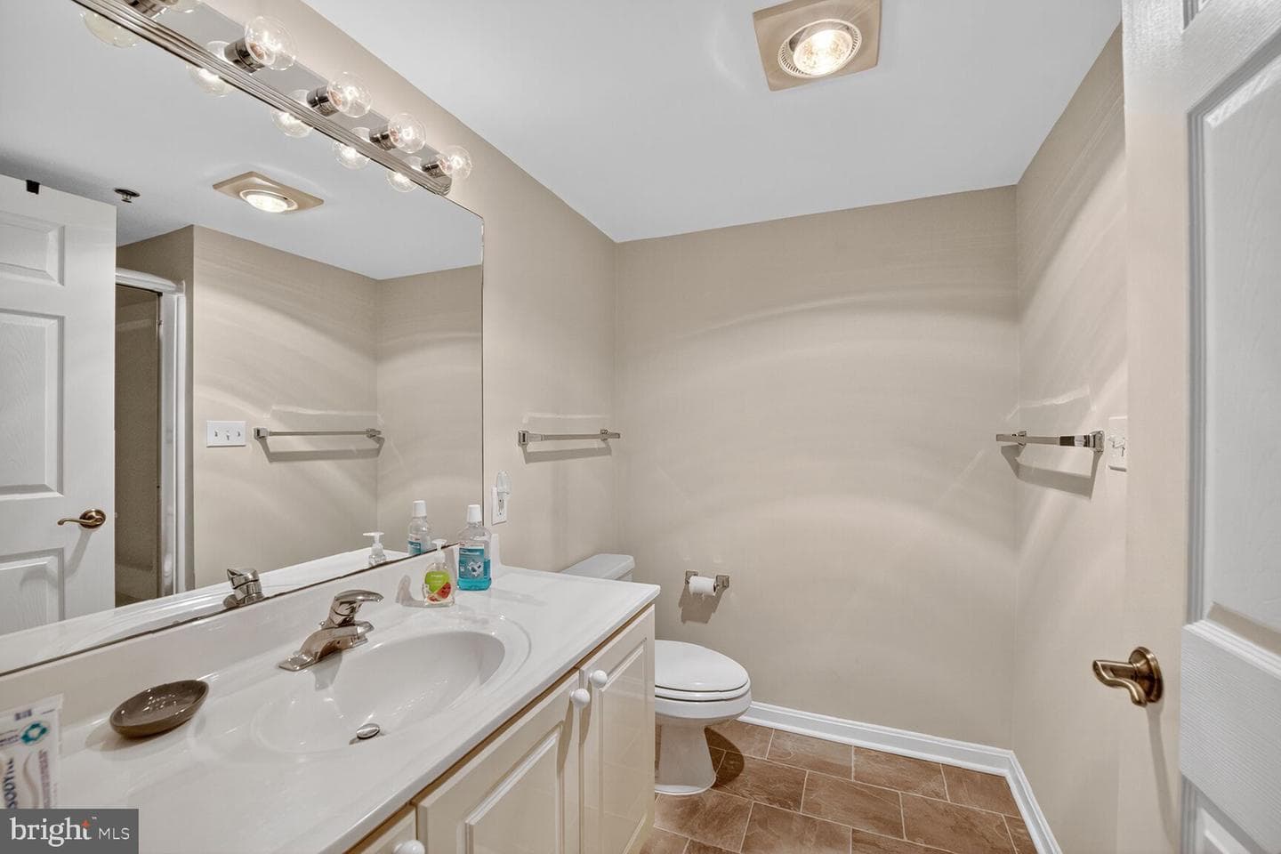 19385 Cypress Ridge Terrace #404 photo 16
