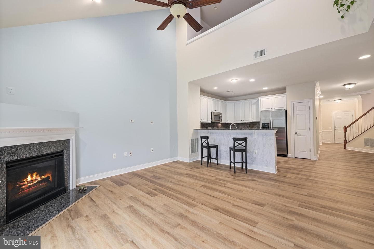 20432 Island West Square photo 14