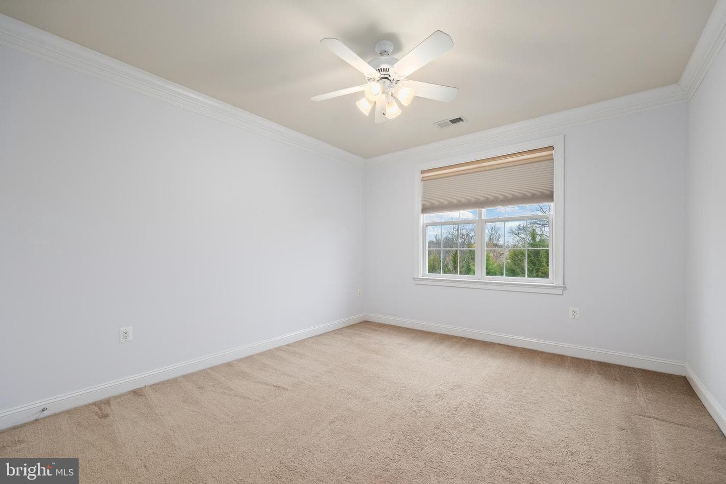 20432 Island West Square photo 20
