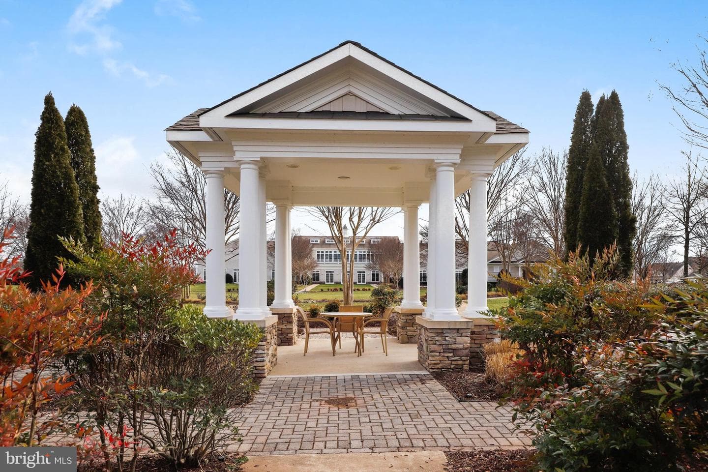 20432 Island West Square photo 46