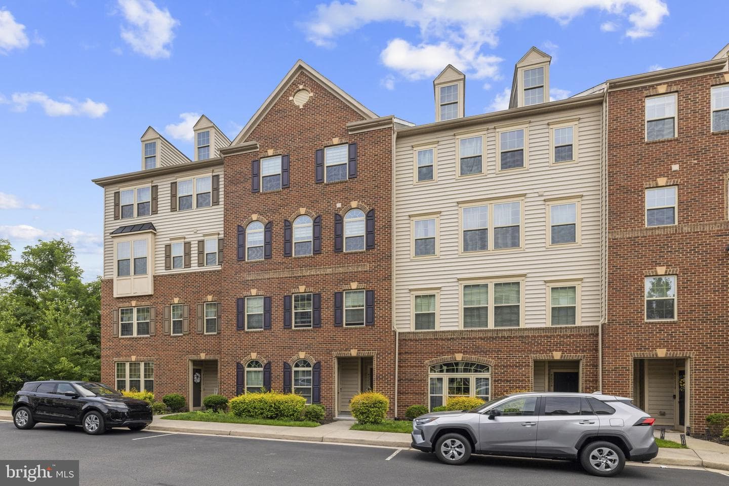 42230 Piebald Square photo 2