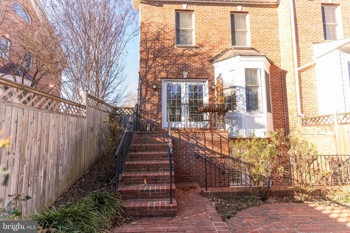9 Hunt Court photo 28