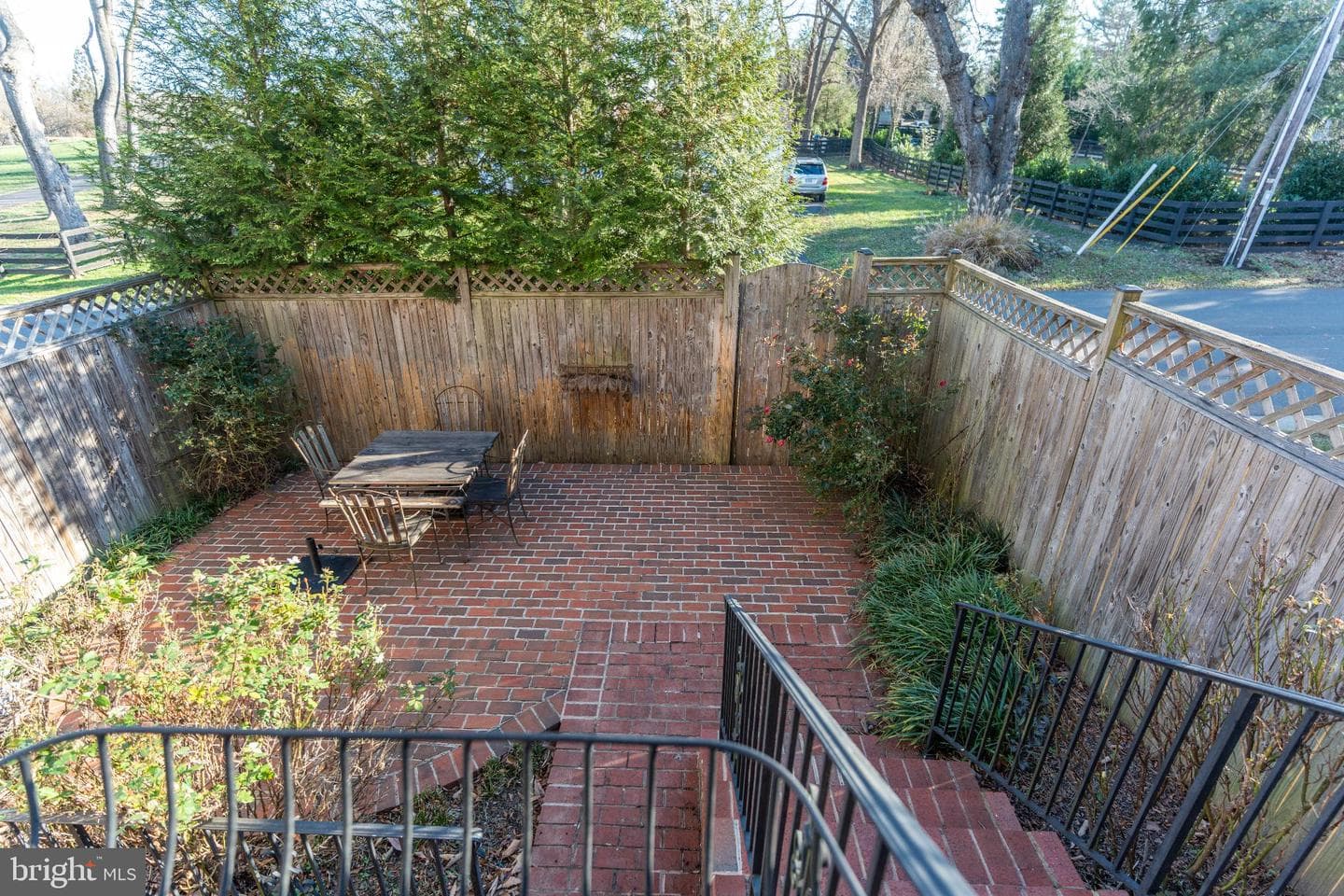 9 Hunt Court photo 29