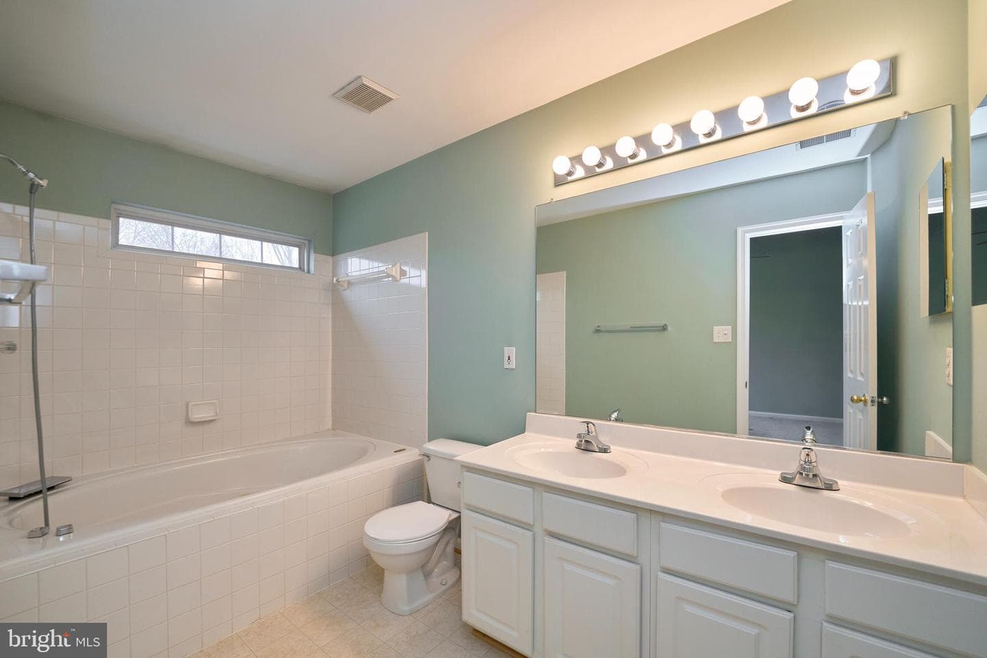 808 Vanderbilt Terrace SE photo 21