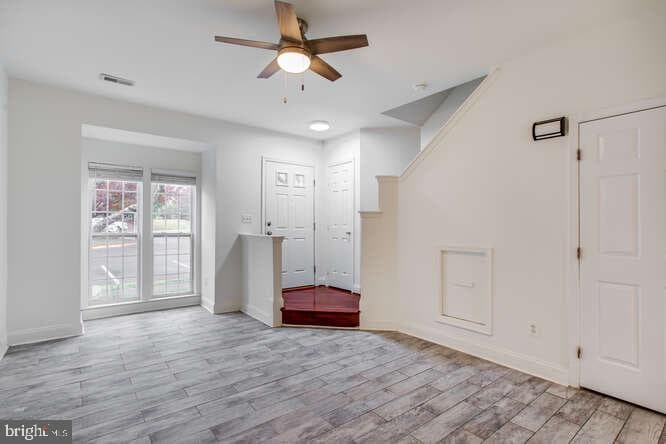 44231 Litchfield Terrace photo 3