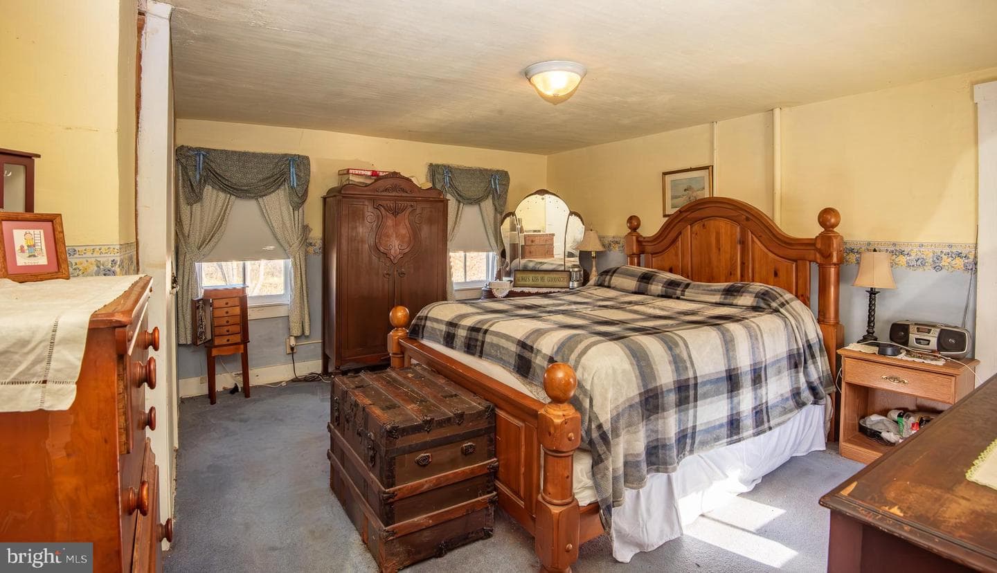 14735 Montresor Road photo 3