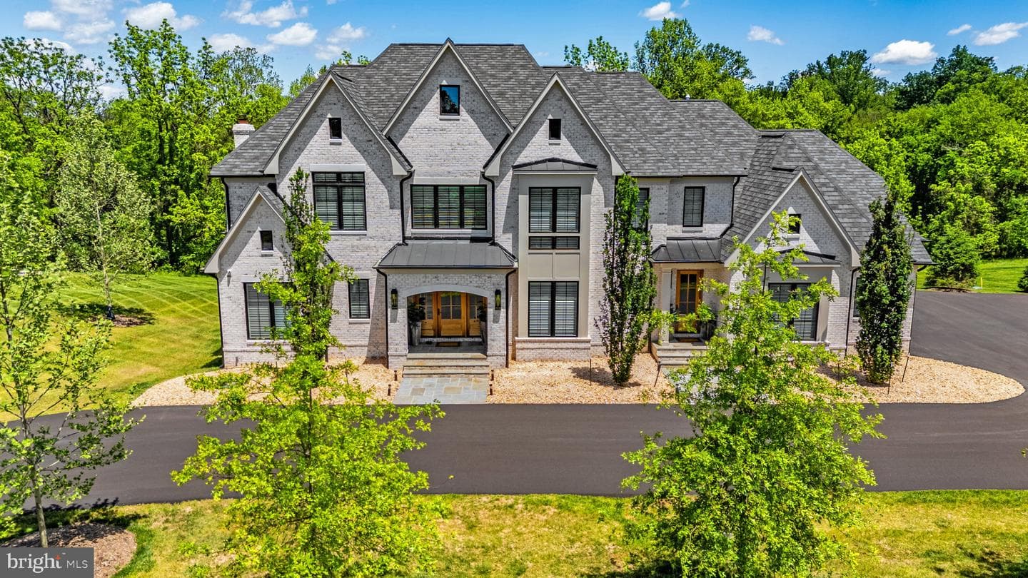 37291 Seabiscuit Park Place, Middleburg