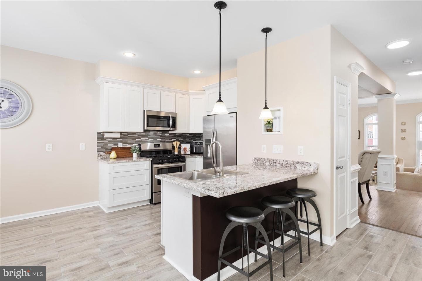 21314 Lord Nelson Terrace photo 10