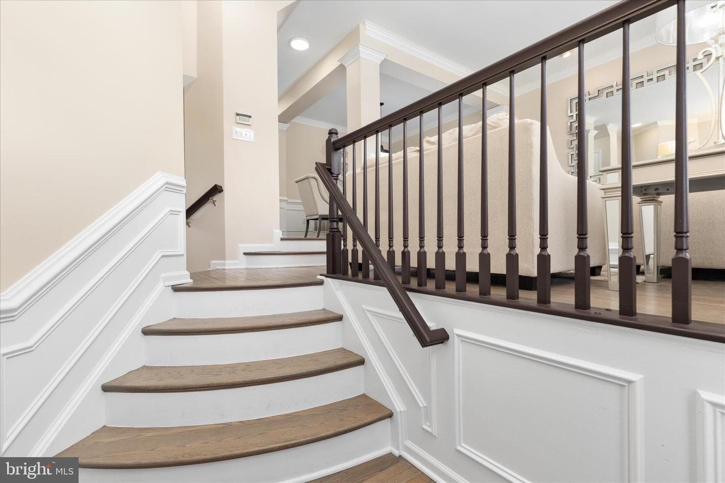 21314 Lord Nelson Terrace photo 4