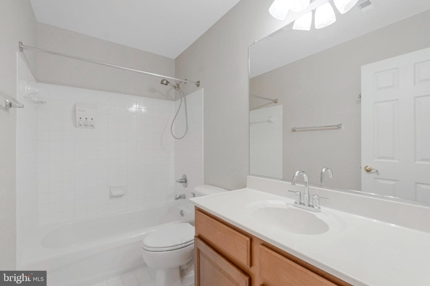 20319 Bowfonds Street photo 50