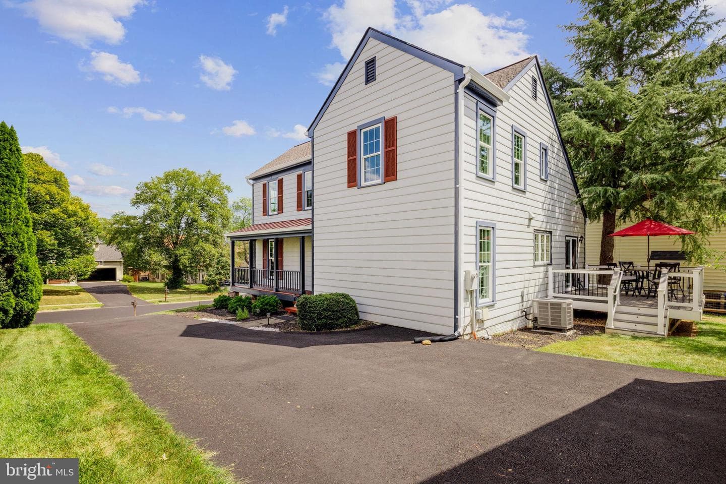 15 Linden Hill Way SW photo 4