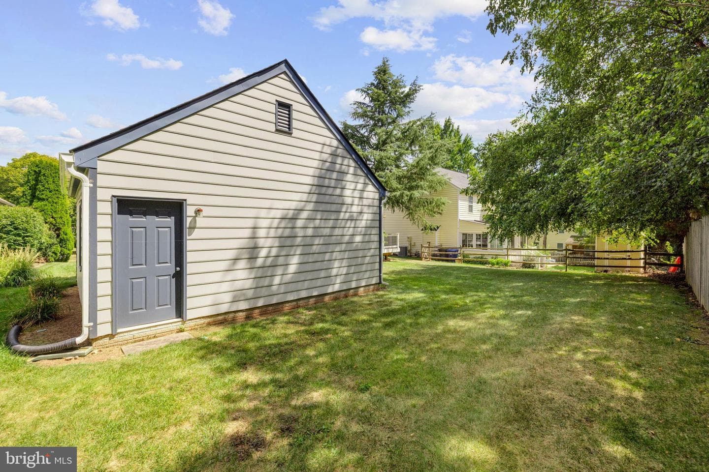 15 Linden Hill Way SW photo 76