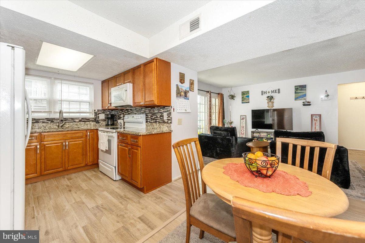 117 Fort Evans Road SE #a photo 14