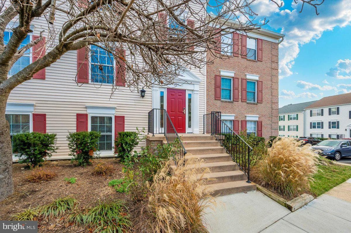 117 Fort Evans Road SE #a photo 2