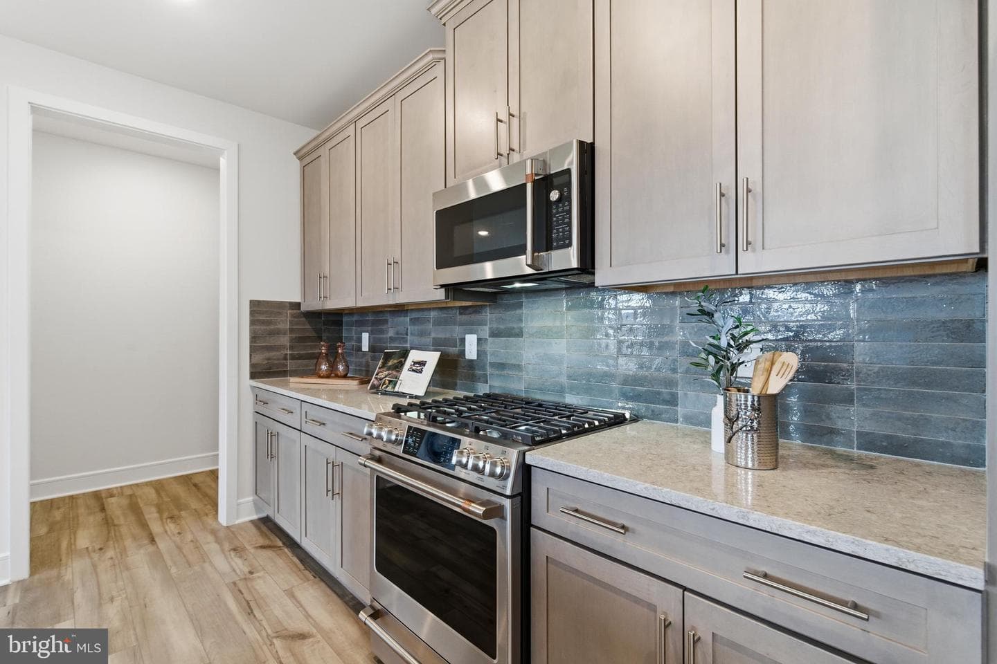 23669 Golden Embers Square #303 photo 12