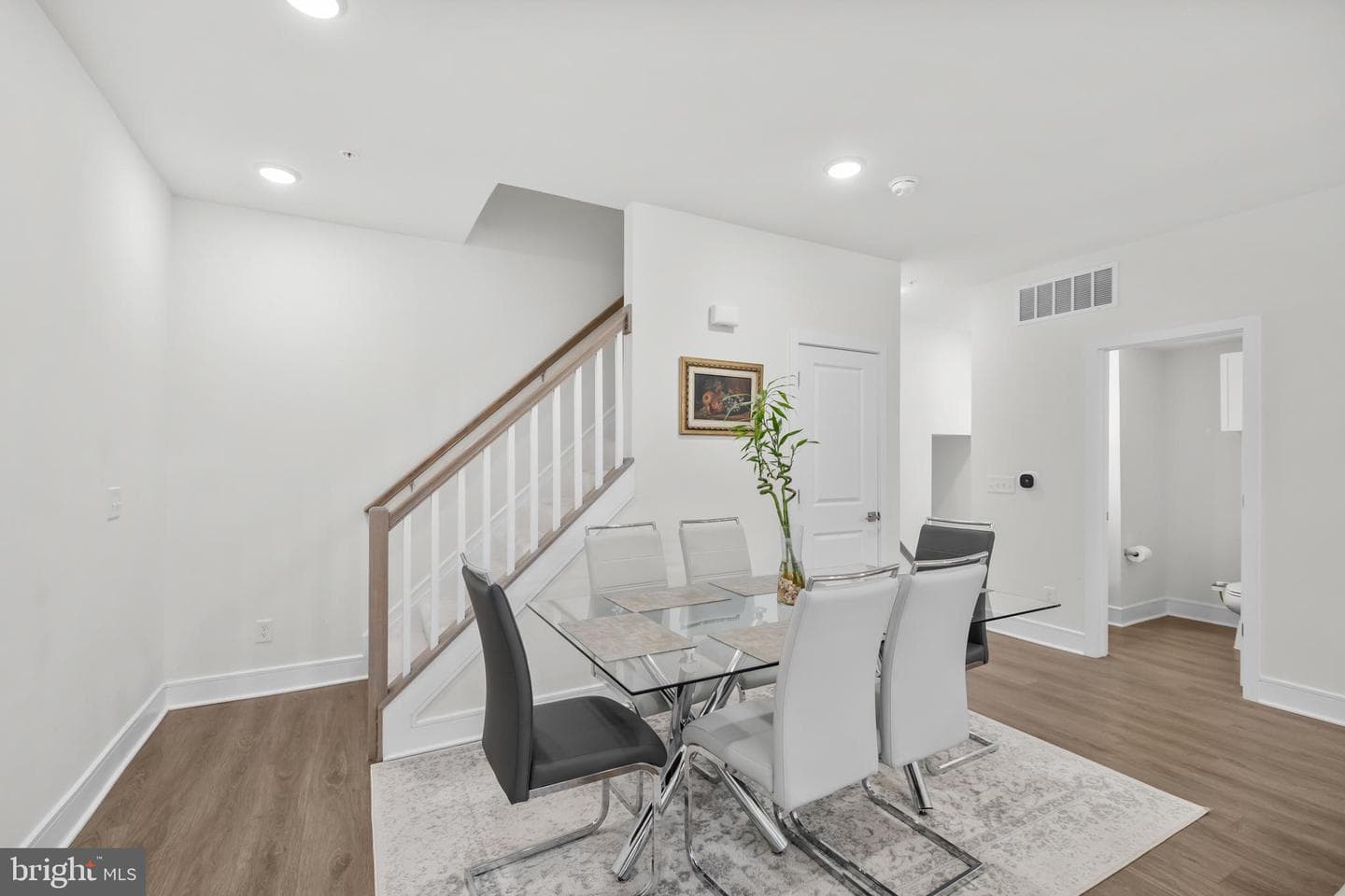 43255 Farringdon Square photo 10