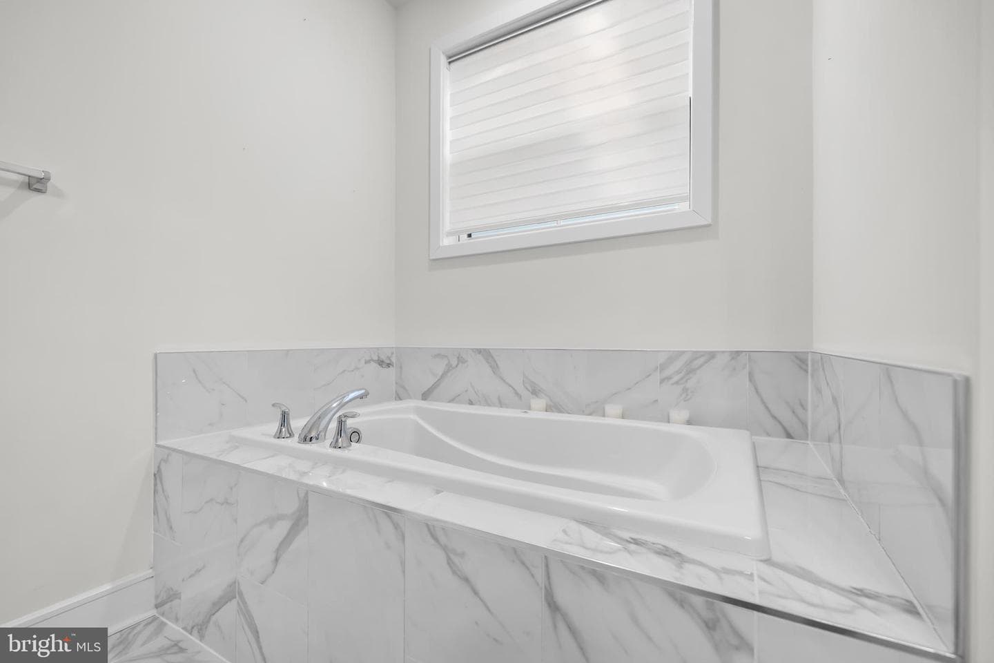 43255 Farringdon Square photo 23